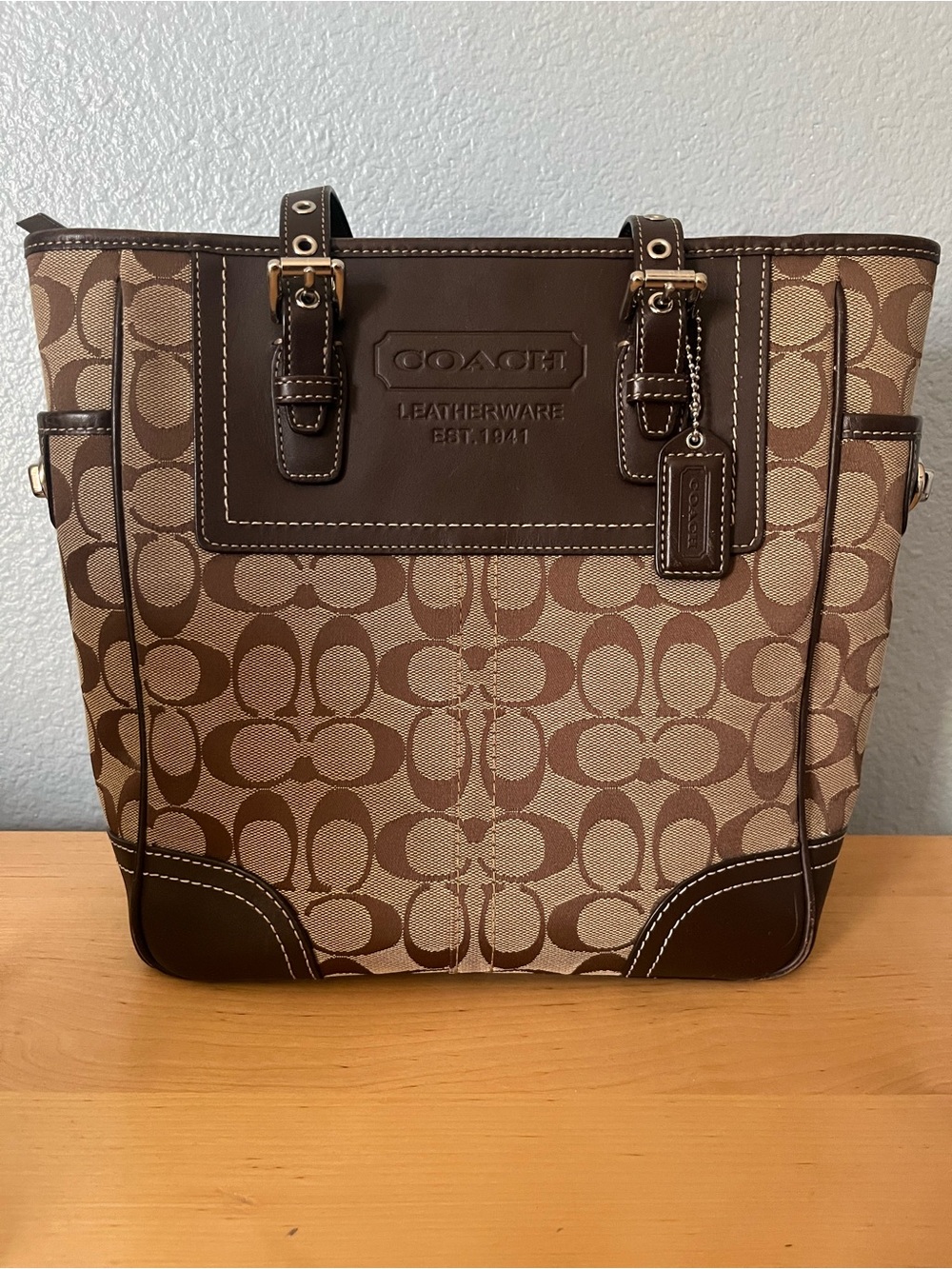 Signature Coach Lunch tote